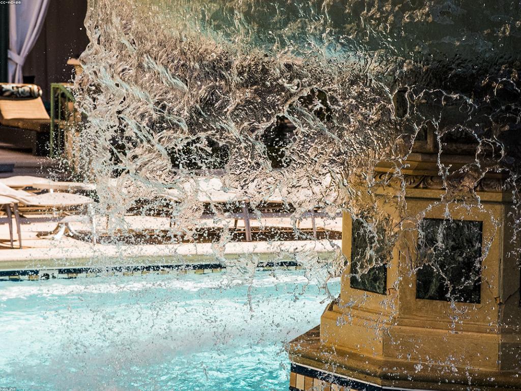 គ្រូបង្រៀនអំពីបង់ប្រាក់ក្នុងកាស៊ីណូស្លុត